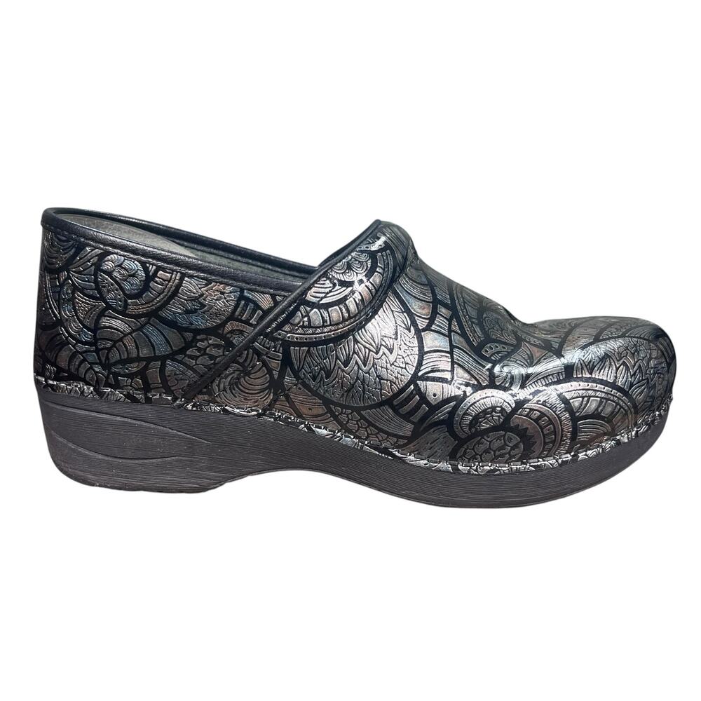 Dansko XP 2.0 Metallic Grey Abstract Clogs Size 41 US 10.5–11
